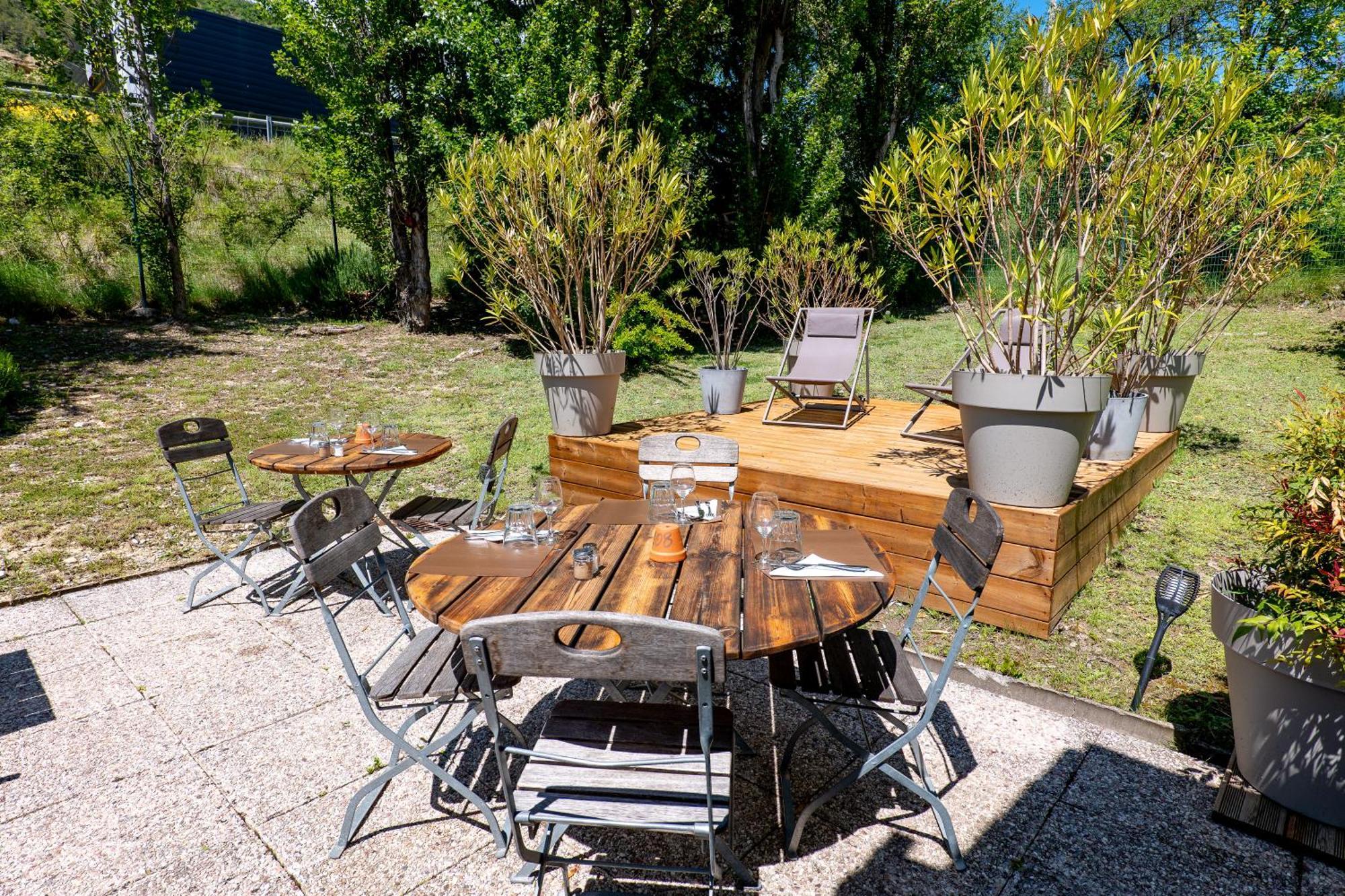 Kyriad Digne-Les-Bains Exterior photo