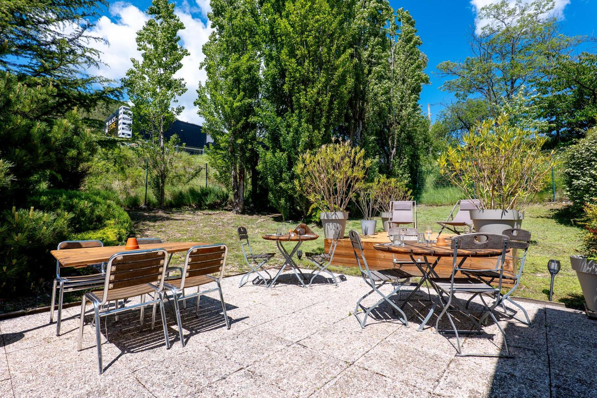 Kyriad Digne-Les-Bains Exterior photo